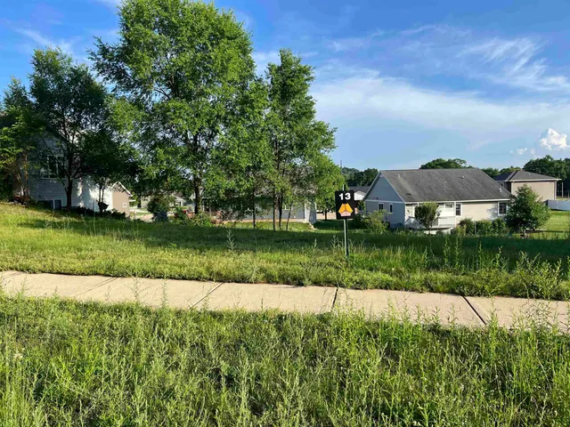 $79,900 | 107-109 East North Street, Mazomanie, WI 53560