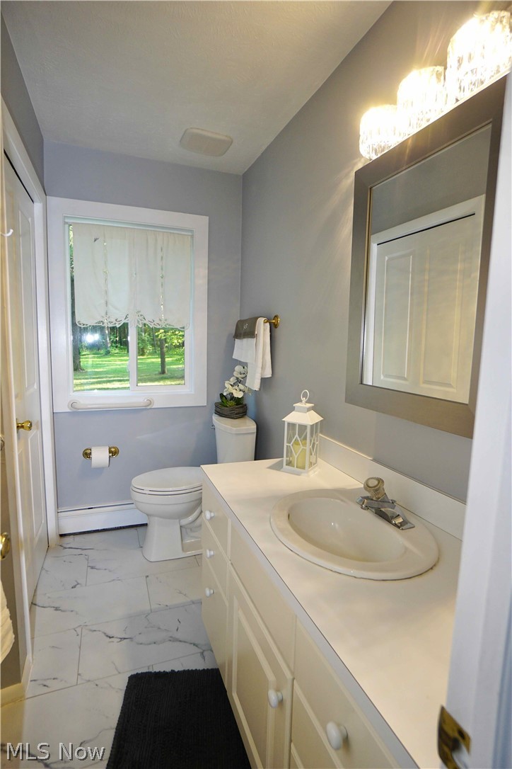 14543 Ensign Road Burton, OH 44021 - Photo 18 of 32 1st floor bedroom.