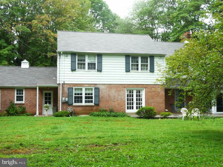 6 Locust Lane Rose Valley, PA 19086 - Photo 4 of 22 Gallery Image 4