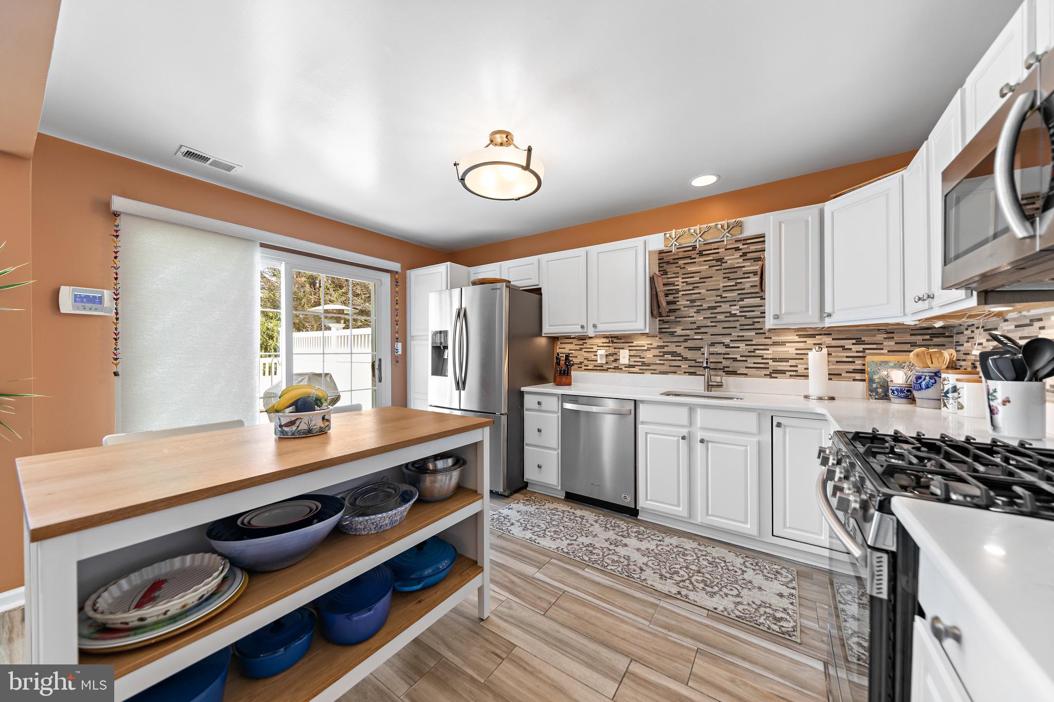 164 Coburn Road Pennington, NJ 08534 - Photo 11 of 30