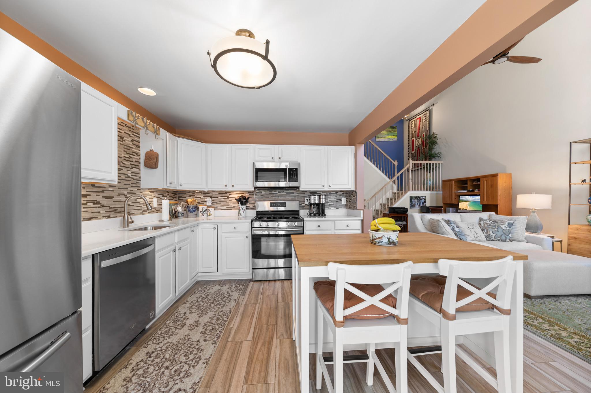164 Coburn Road Pennington, NJ 08534 - Photo 8 of 30