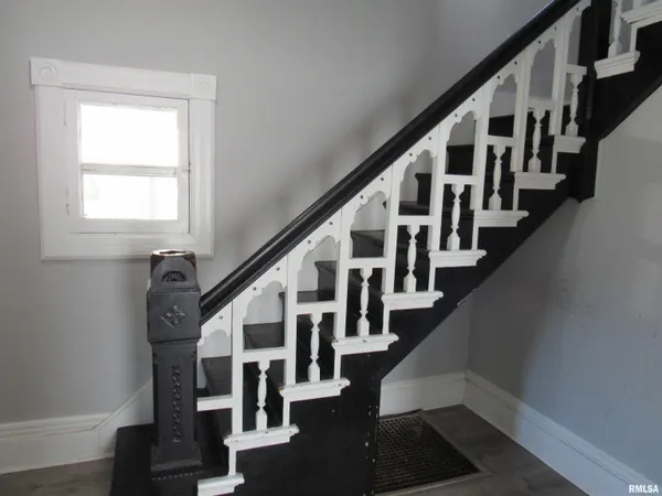 $119,000 | 214 North Church Street, Jacksonville, IL 62650