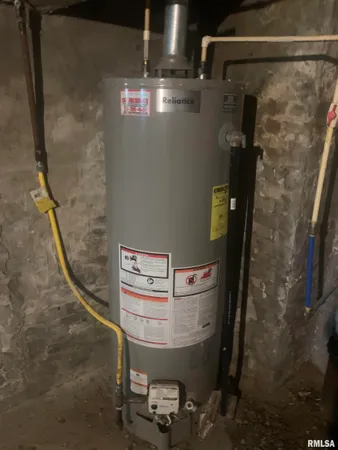 $119,000 | 214 North Church Street, Jacksonville, IL 62650