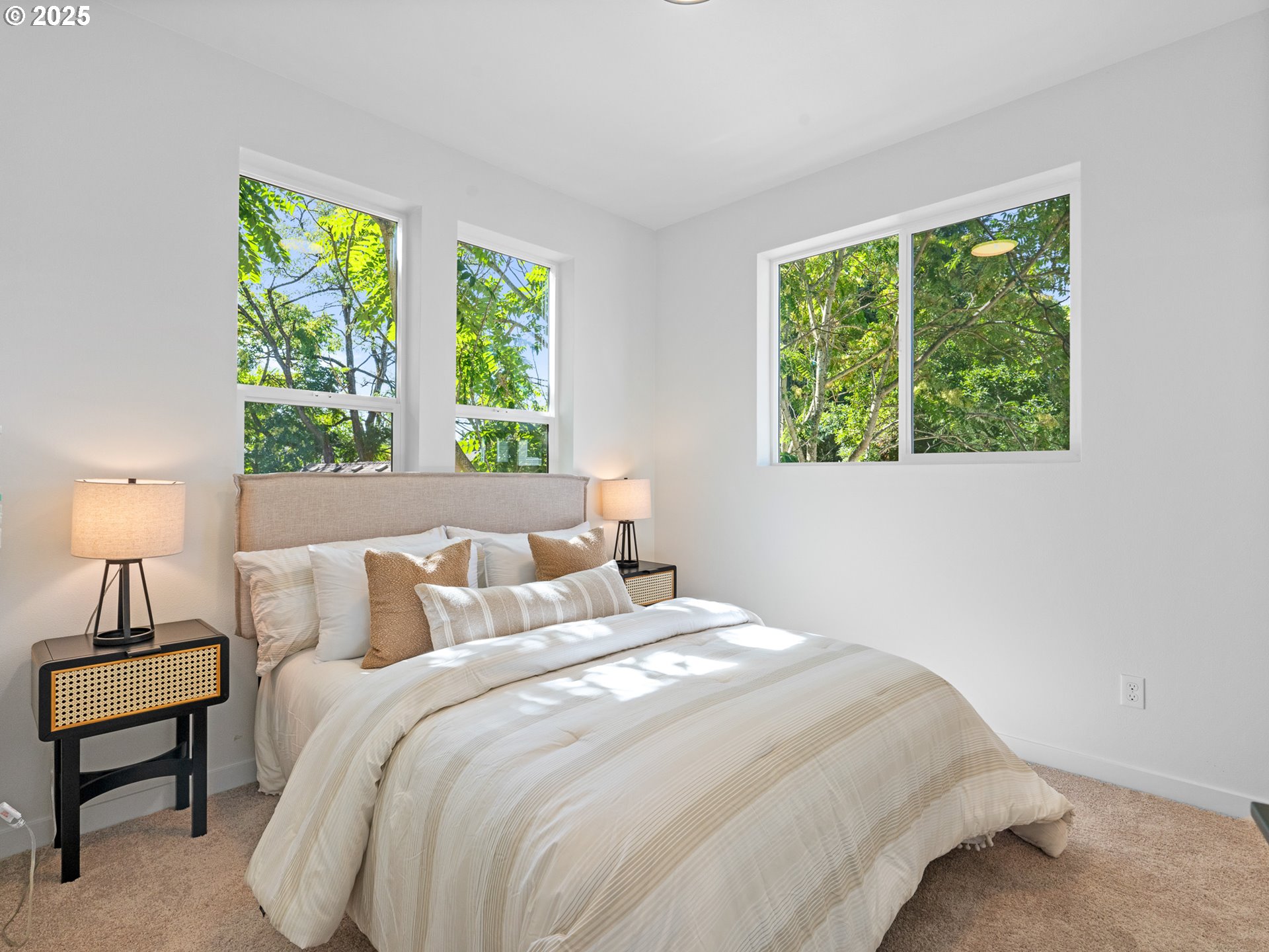 3246 Southeast 115th Avenue Portland, OR 97266 - Photo 11 of 20