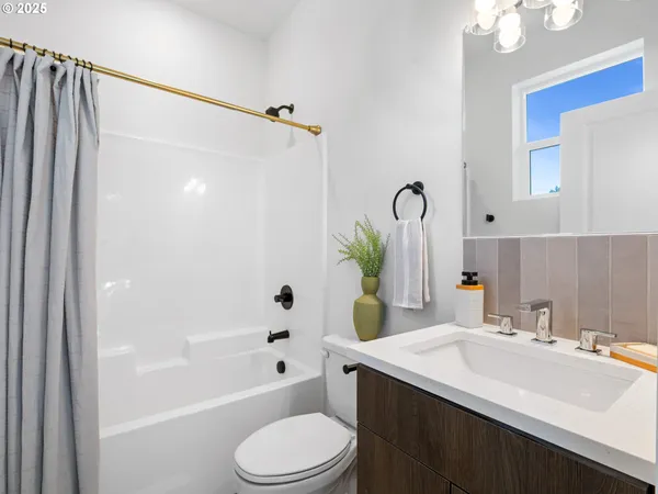 $5,899,900 | 3246 Southeast 115th Avenue, Portland, OR 97266