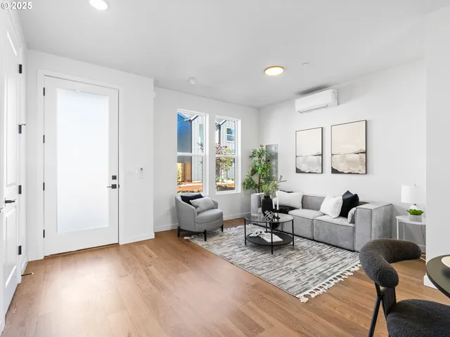 $5,838,900 | 3246 Southeast 115th Avenue, Portland, OR 97266