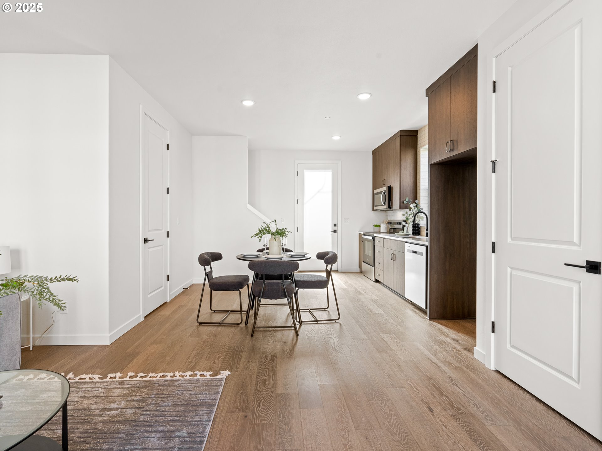 3246 Southeast 115th Avenue Portland, OR 97266 - Photo 8 of 20