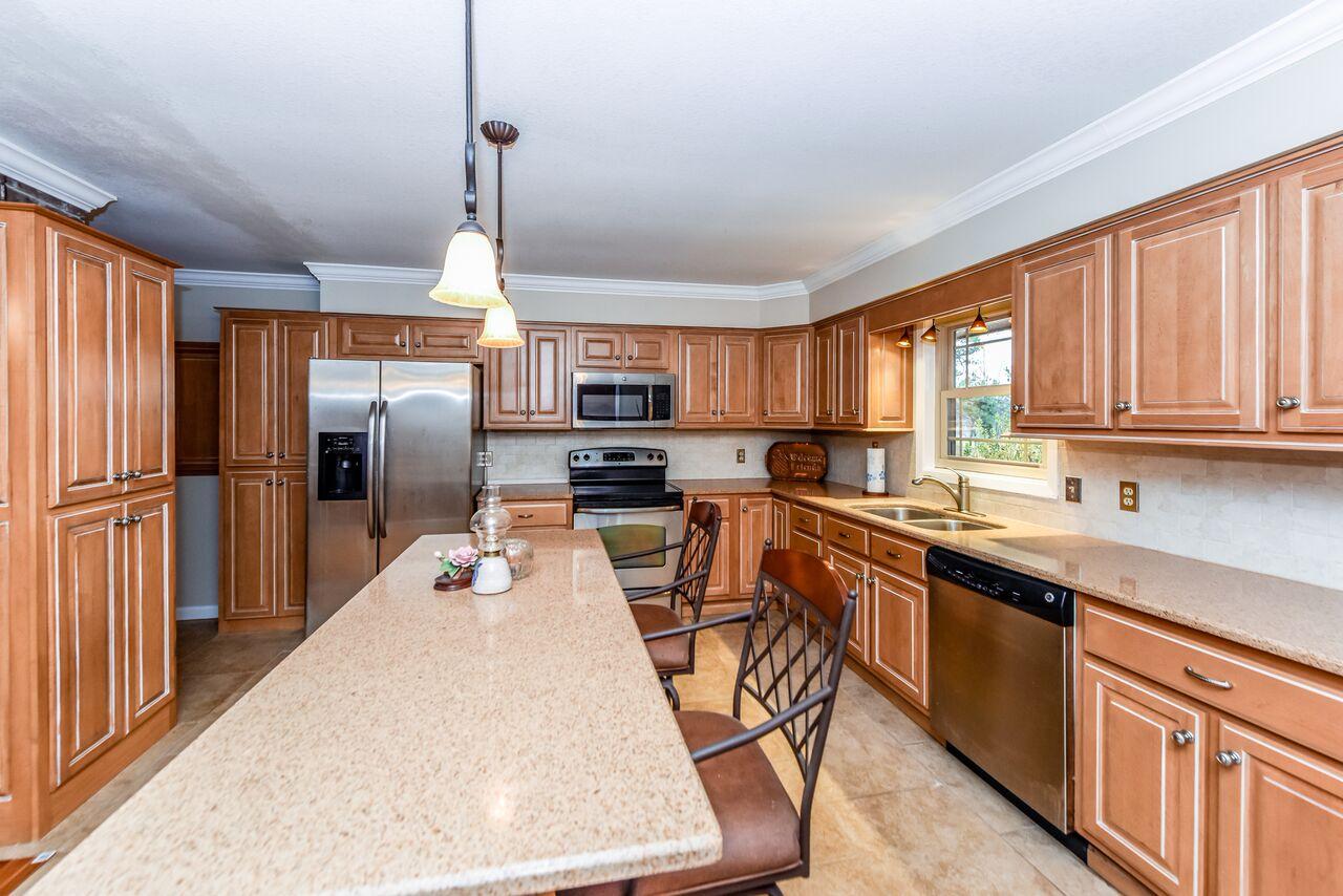 5283 Pryor Road Maryville, TN 37804 - Photo 6 of 28 Kitchen with Island
