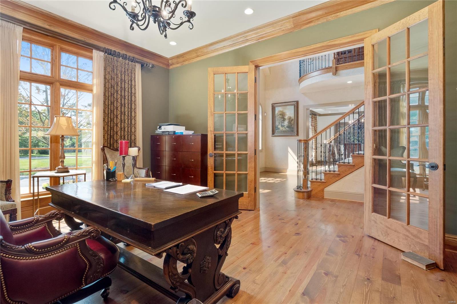 47 Williamsburg Road Creve Coeur, MO 63141 - Photo 4 of 74 Gallery Image 4