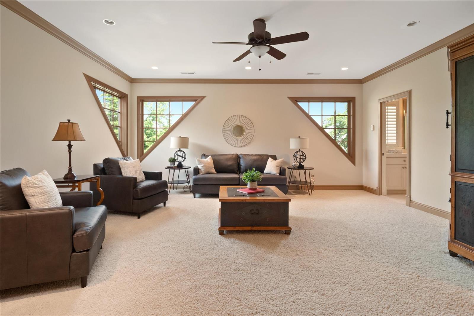 47 Williamsburg Road Creve Coeur, MO 63141 - Photo 38 of 74 Gallery Image 38