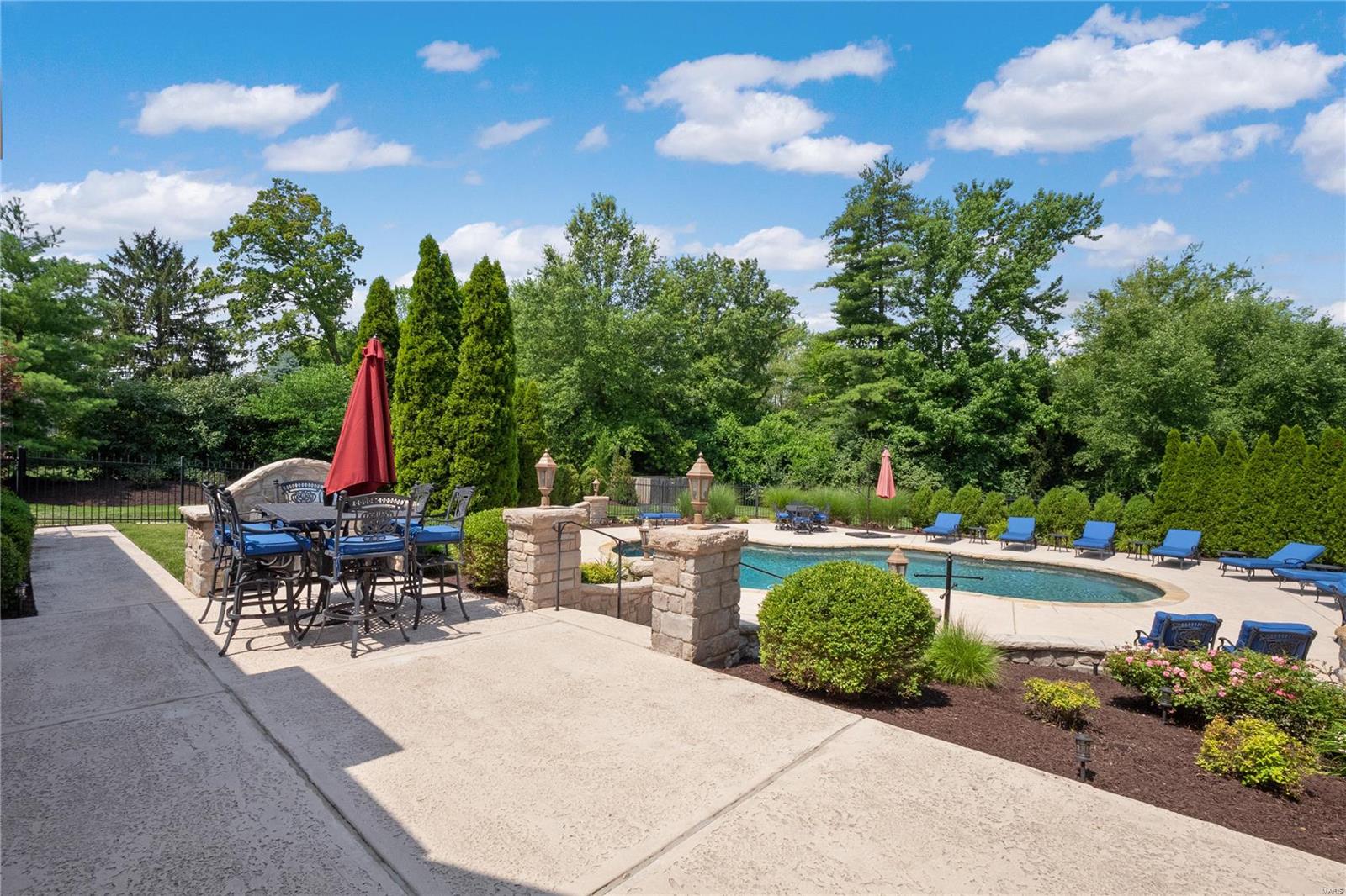 47 Williamsburg Road Creve Coeur, MO 63141 - Photo 70 of 74 Gallery Image 70