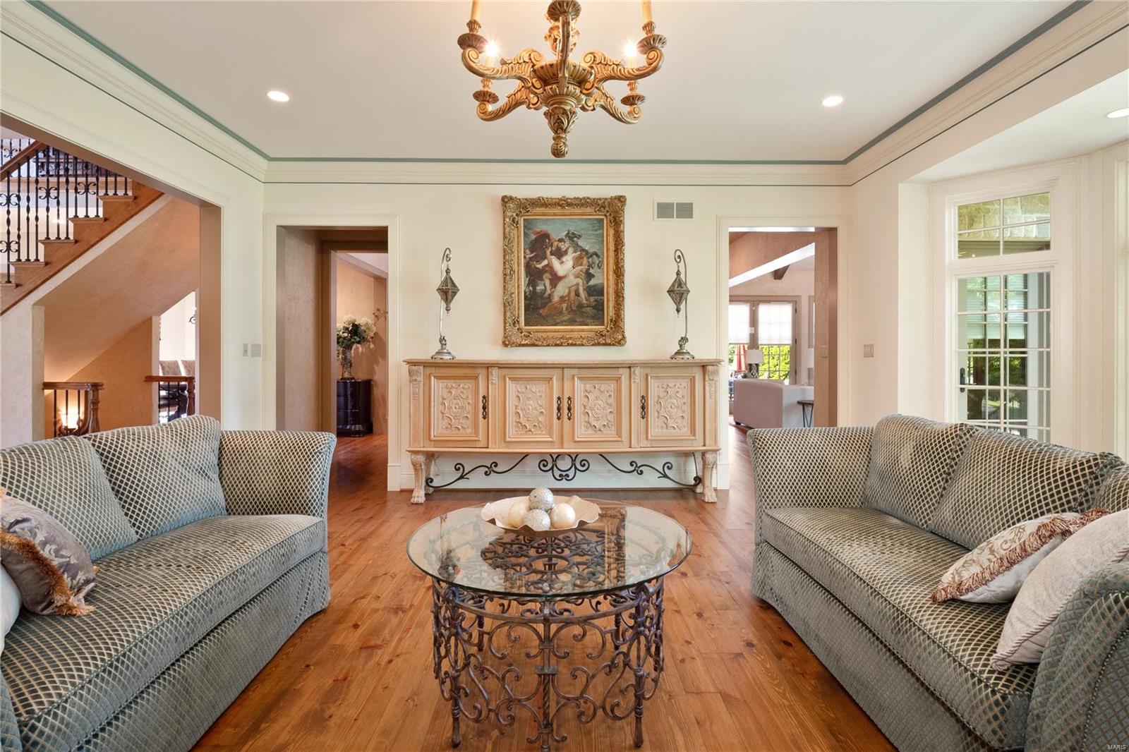 47 Williamsburg Road Creve Coeur, MO 63141 - Photo 10 of 74 Gallery Image 10