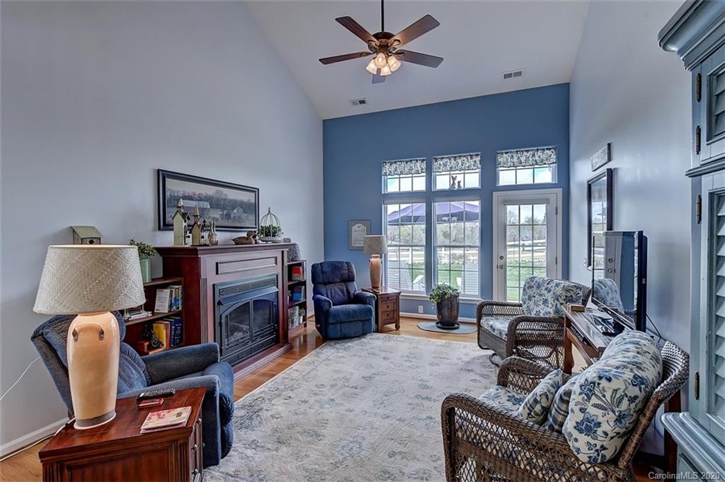 123 Snead Road Fort Mill, SC 29715 - Photo 5 of 48