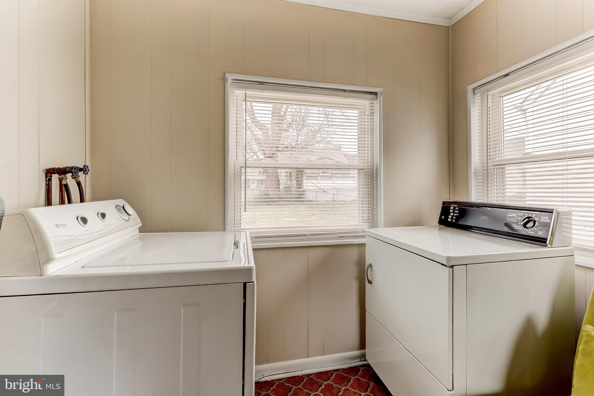 9 Fairway Road Baltimore, MD 21221 - Photo 12 of 35 Main Level Washer & Dryer