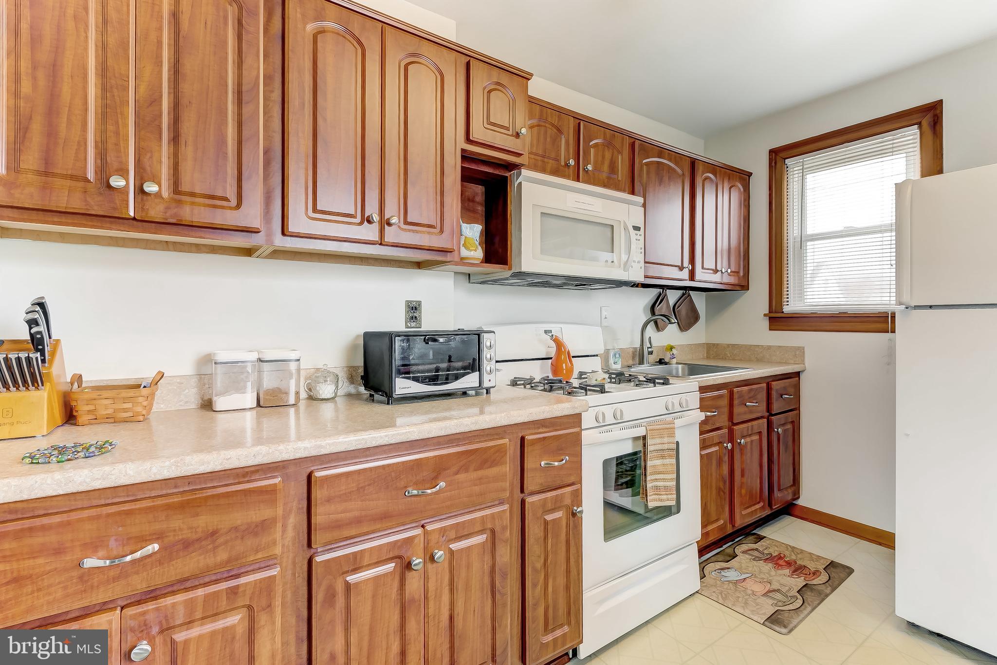 9 Fairway Road Baltimore, MD 21221 - Photo 7 of 35 Kitchen Updated 2015