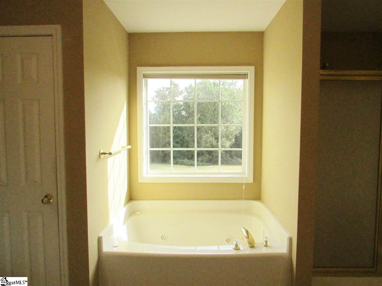 305 Tanner Chase Way Greenville, SC 29607 - Photo 21 of 36 Gallery Image 21