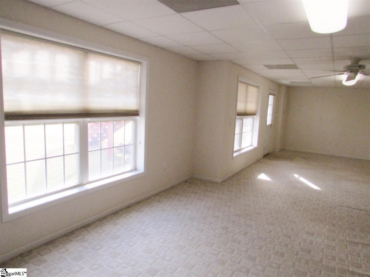 305 Tanner Chase Way Greenville, SC 29607 - Photo 29 of 36 Gallery Image 29