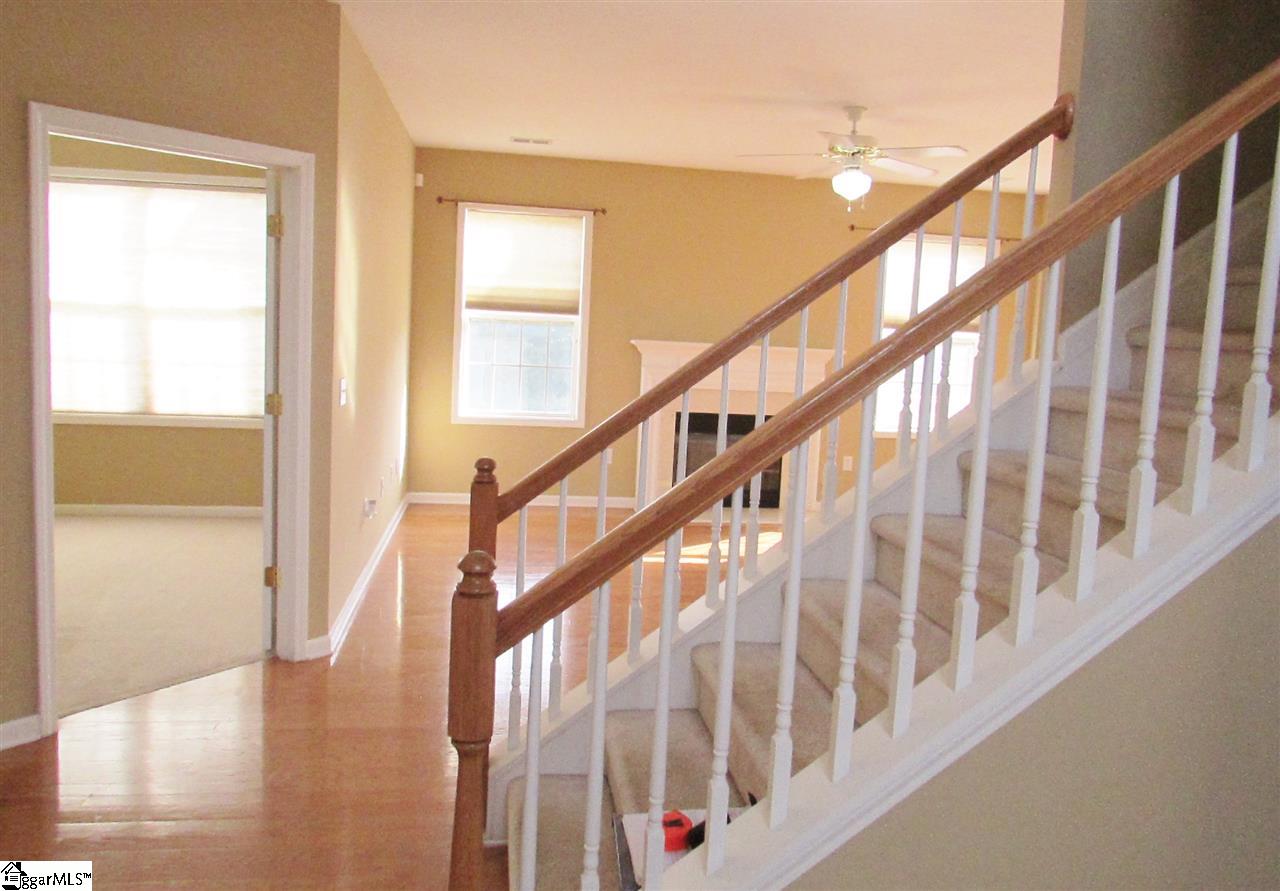 305 Tanner Chase Way Greenville, SC 29607 - Photo 9 of 36 Gallery Image 9
