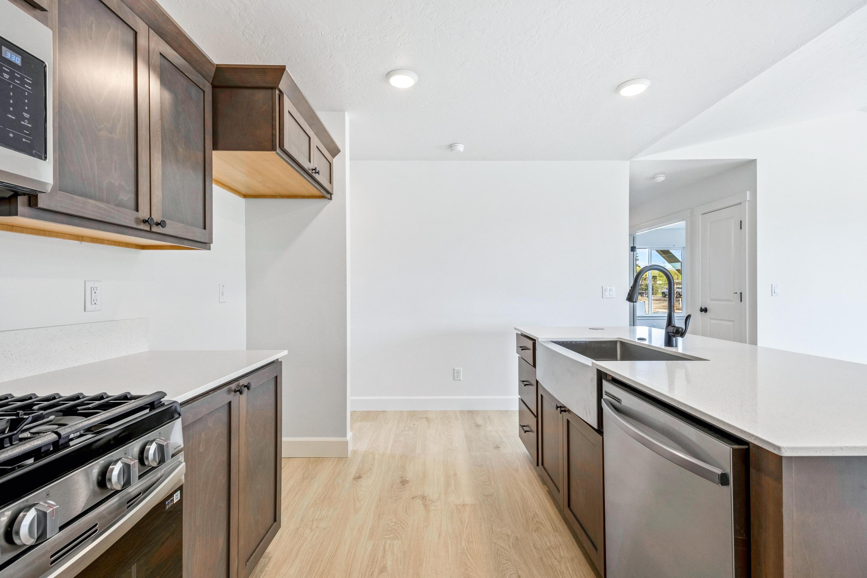 1050 Fairway Road, Unit 153 Madras, OR 97741 - Photo 14 of 29