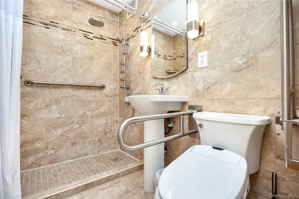 $1,488,800 | 67-17 Fresh Meadow Lane | Fresh Meadows