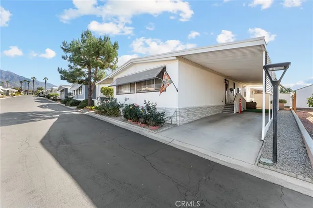 $179,900 | 35218 Fir Avenue, Unit 183, Yucaipa, CA 92399