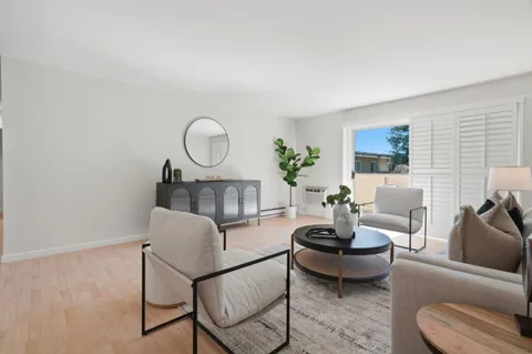 $749,000 | 1031 Crestview Drive, Unit 305, Mountain View, CA 94040