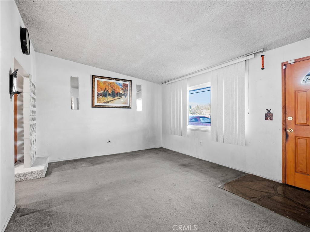 361 Allen Street Rialto, CA 92376 - Photo 12 of 35