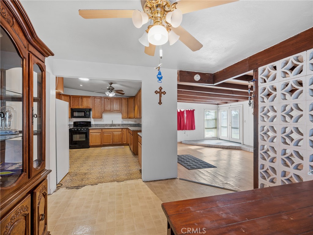 361 Allen Street Rialto, CA 92376 - Photo 17 of 35