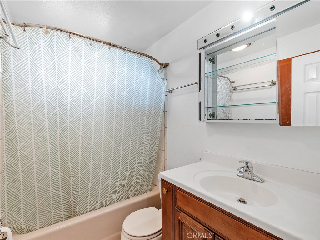 361 Allen Street Rialto, CA 92376 - Photo 22 of 35