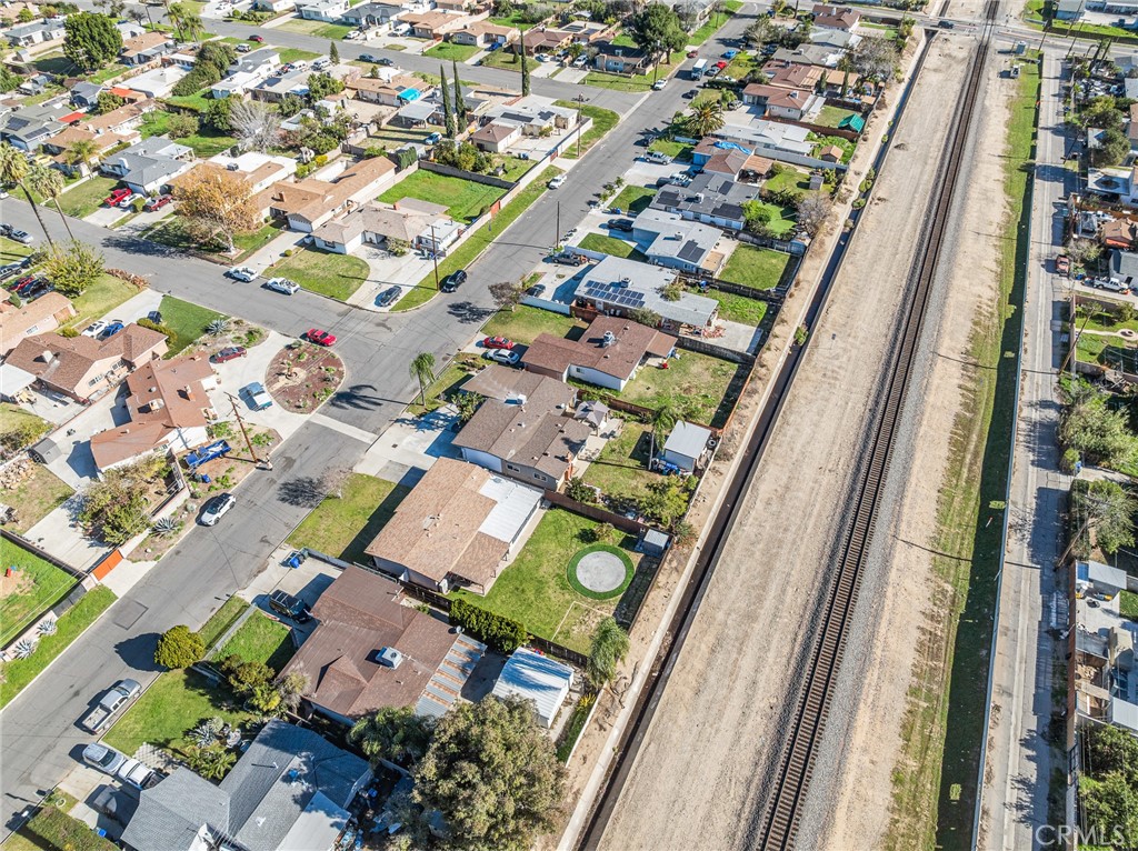 361 Allen Street Rialto, CA 92376 - Photo 6 of 35