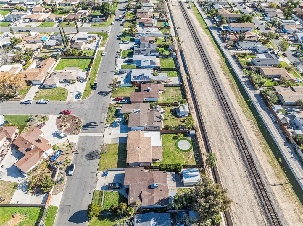 361 Allen Street Rialto, CA 92376 - Photo 7 of 35