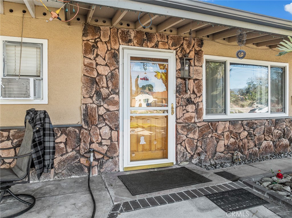 361 Allen Street Rialto, CA 92376 - Photo 10 of 35