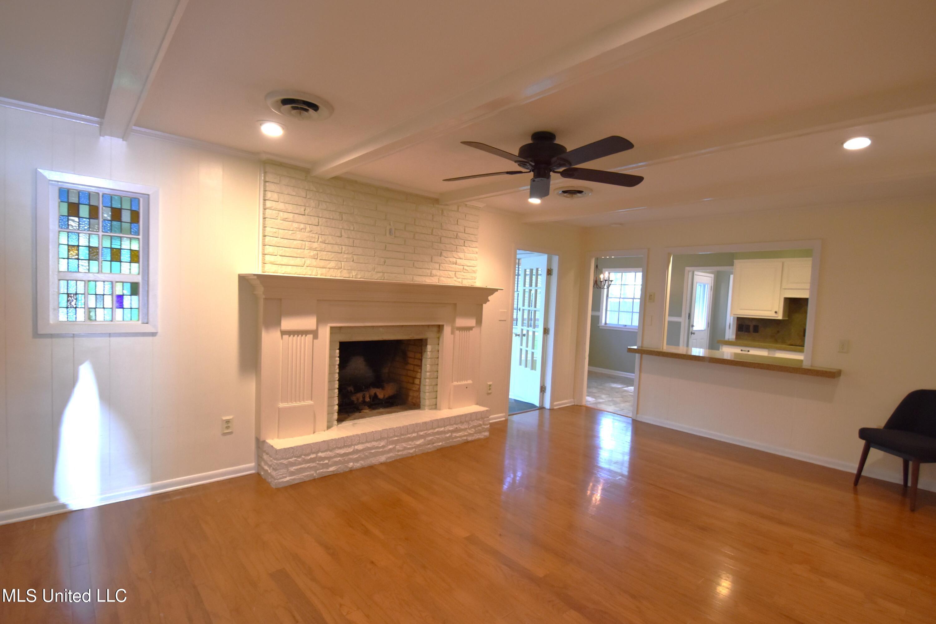 5415 Briarfield Road Jackson, MS 39211 - Photo 8 of 16 7015B37B-0DC5-4EE9-9C43-BB53CF06AAD6
