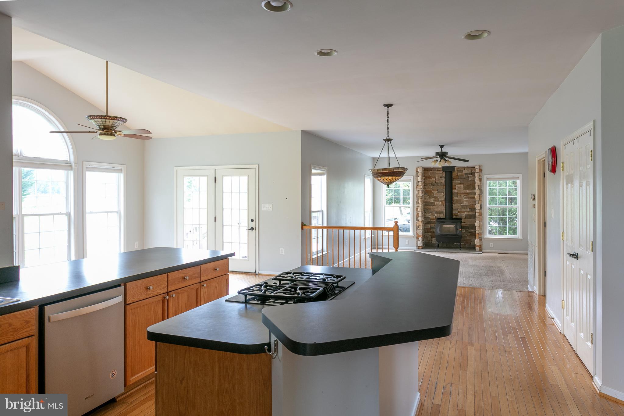 348 Rudder Road Shepherdstown, WV 25443 - Photo 12 of 44 Gas Cooktop