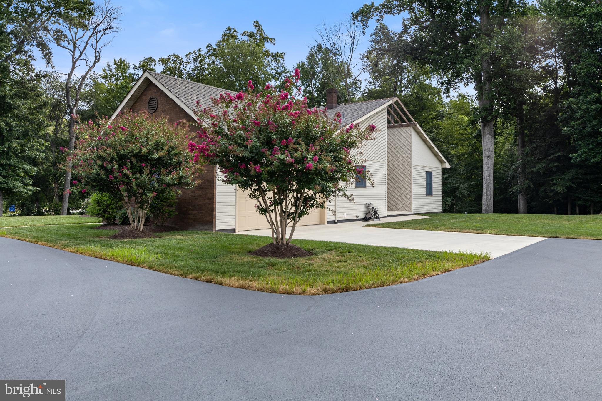 518 Drapers Mill Road Felton, DE 19943 - Photo 2 of 36