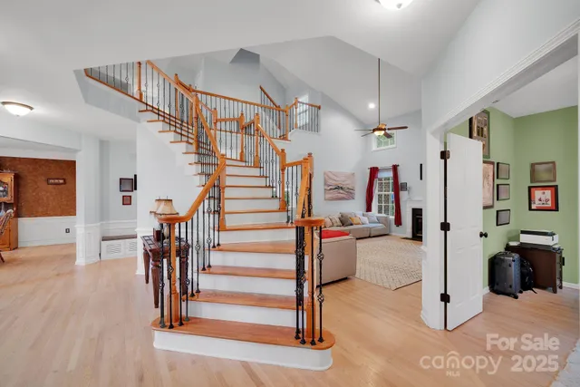 $900,000 | 6809 Old Persimmon Drive, Mint Hill, NC 28227