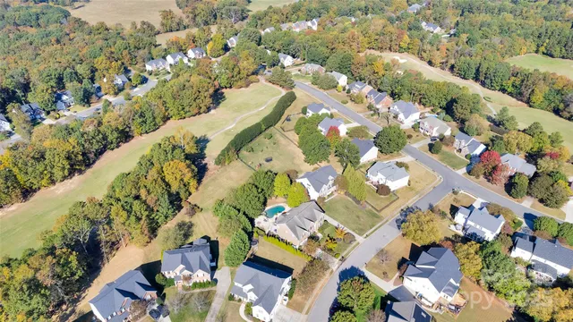 $900,000 | 6809 Old Persimmon Drive, Mint Hill, NC 28227