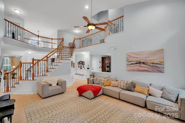 $900,000 | 6809 Old Persimmon Drive, Mint Hill, NC 28227