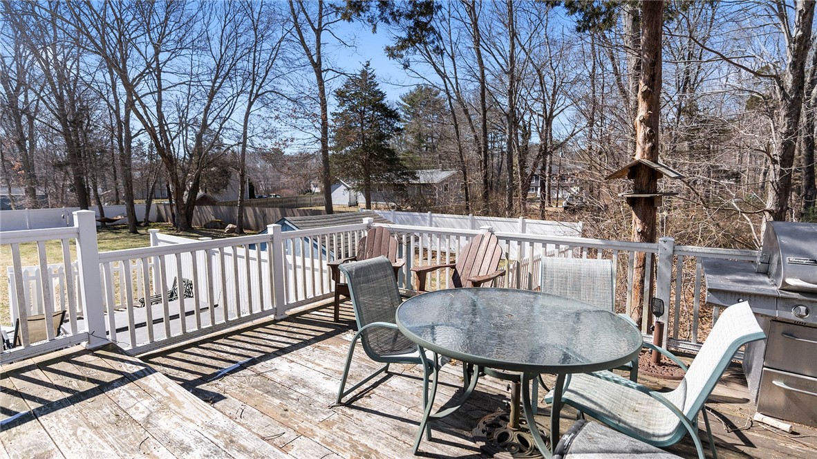 73 Pinecrest Drive Exeter, RI 02822 - Photo 18 of 22