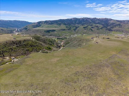 $2,250,000 | 7650 South Squaw Creek Road, Jackson, WY 83001