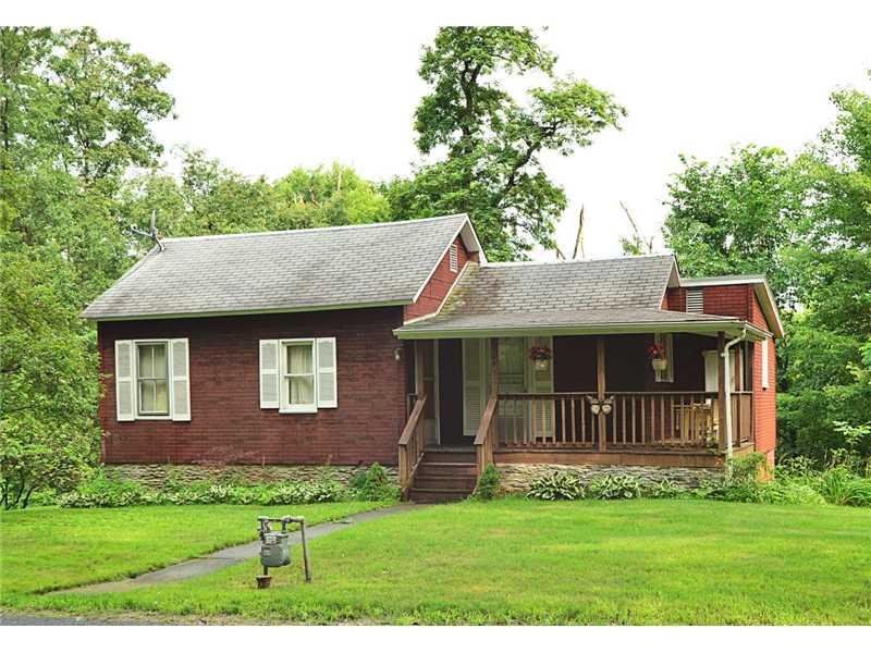 4913 Hardt Road Gibsonia, PA 15044 - Photo 1 of 12 Exterior Front.