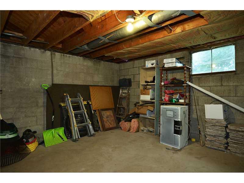 4913 Hardt Road Gibsonia, PA 15044 - Photo 10 of 12 Storage.