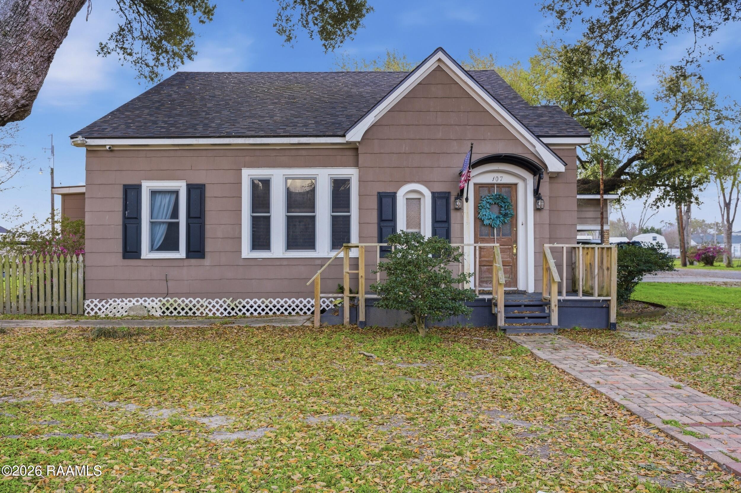 107 Campania Street Rayne, LA 70578 - Photo 2 of 20 19__89a3441