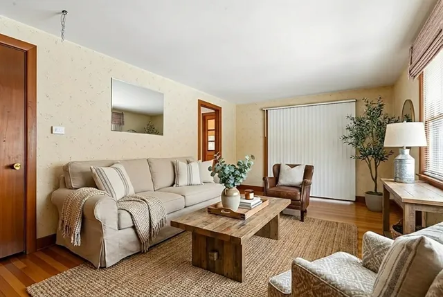 $799,000 | 28 Bayberry Lane, Cohasset, MA 02025