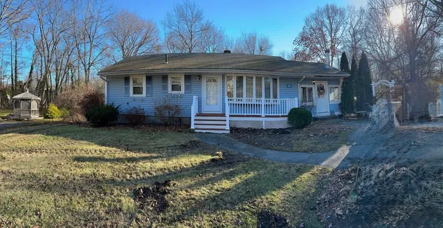 $799,000 | 28 Bayberry Lane, Cohasset, MA 02025