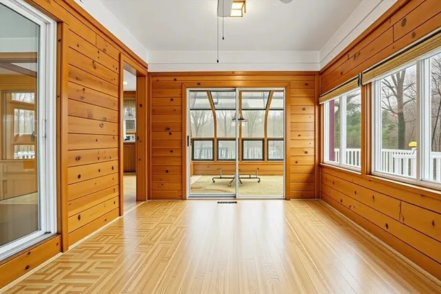 $799,000 | 28 Bayberry Lane, Cohasset, MA 02025