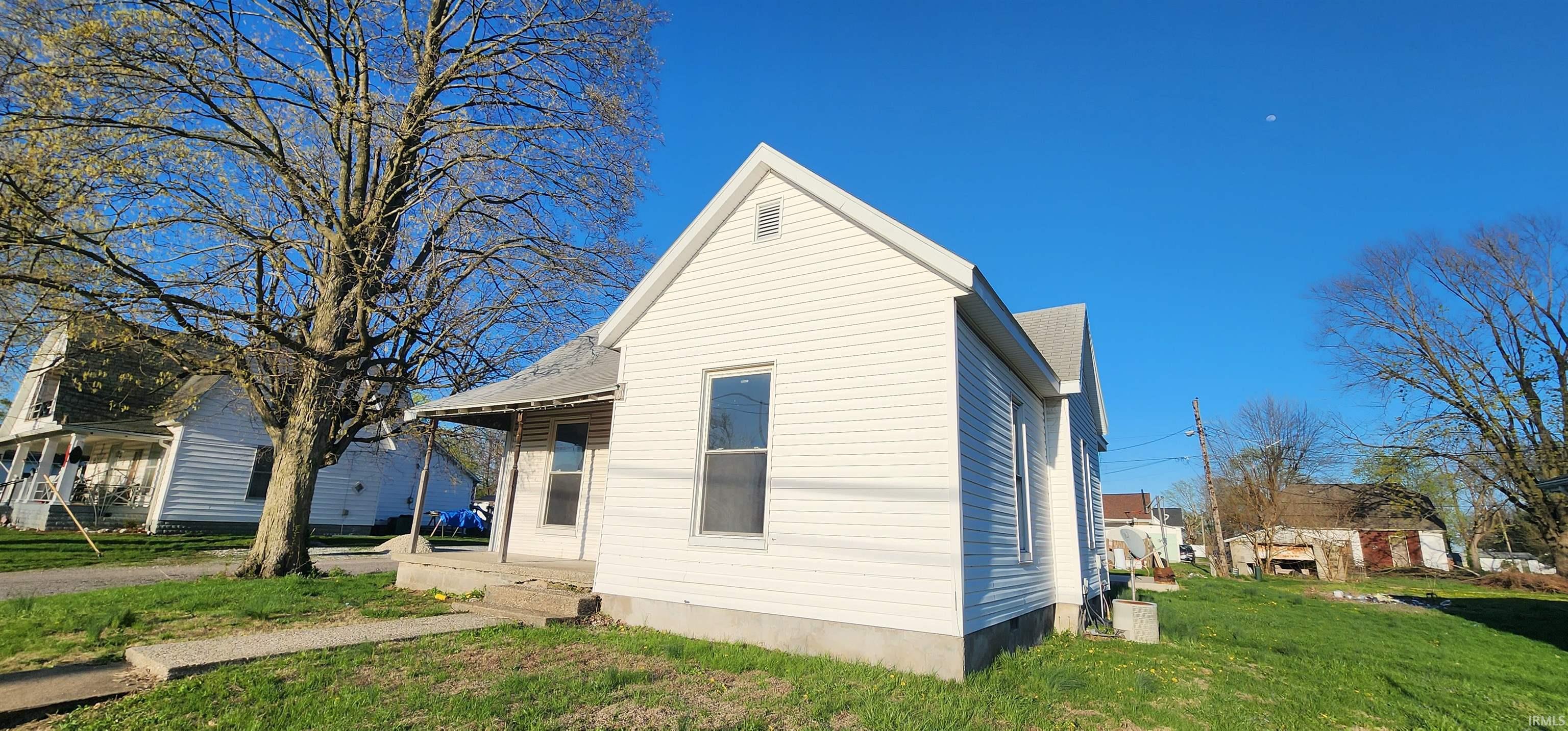 801 South Main Street Bicknell, IN 47512 - Photo 3 of 12