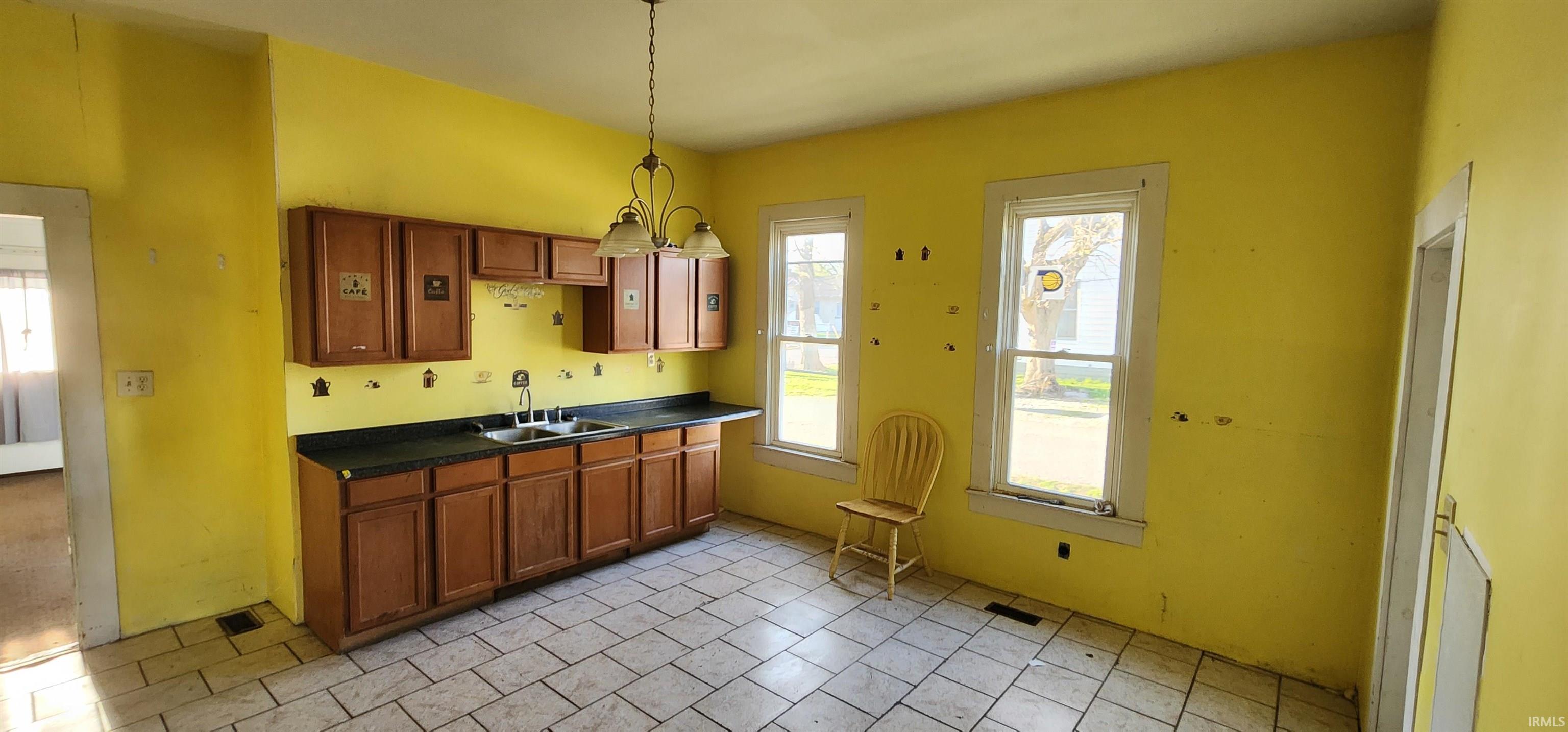 801 South Main Street Bicknell, IN 47512 - Photo 6 of 12