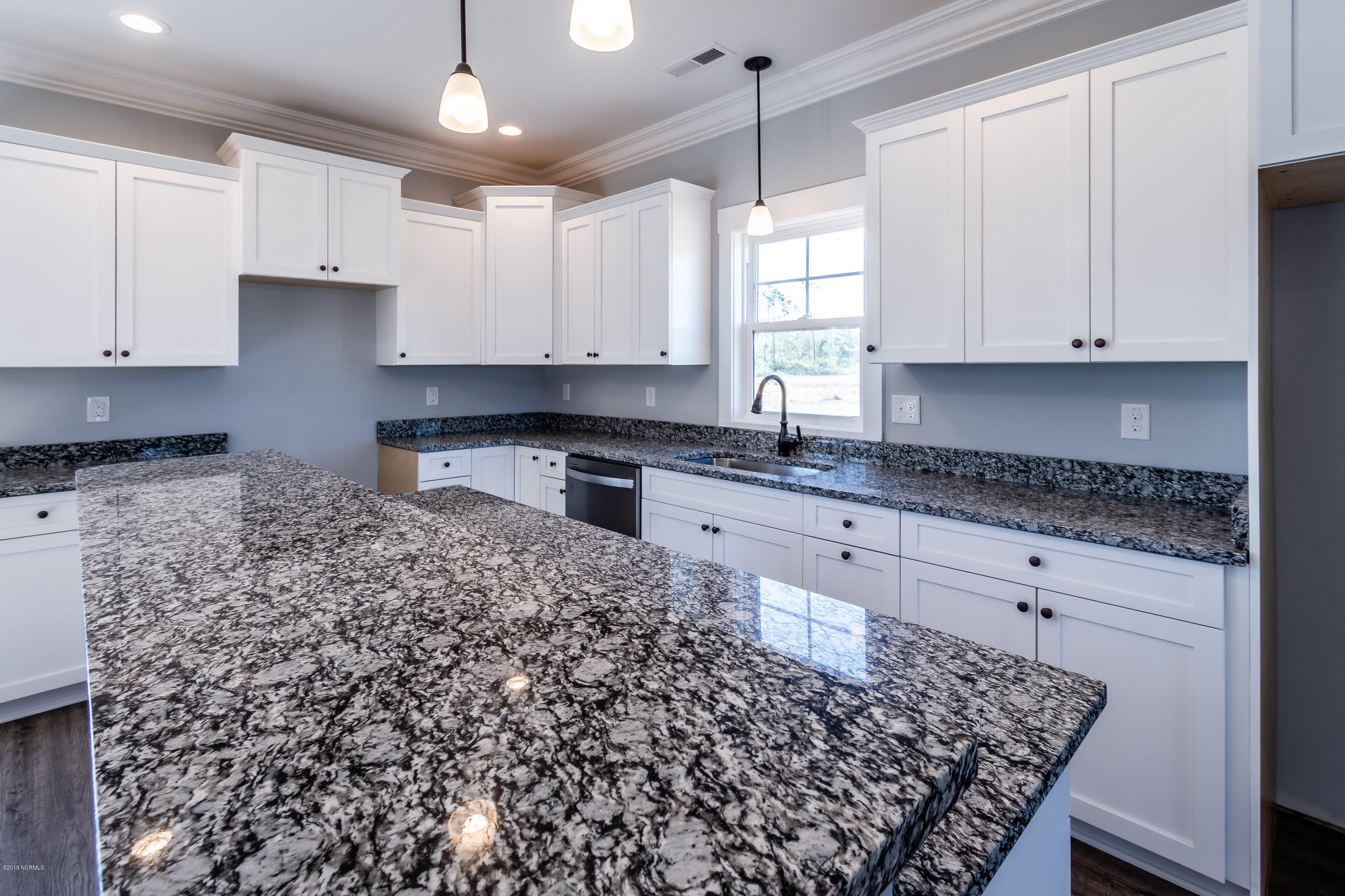 416 Elgin Road Hubert, NC 28539 - Photo 4 of 44 (14 of 39) 416 Elgin Ct-19284095042