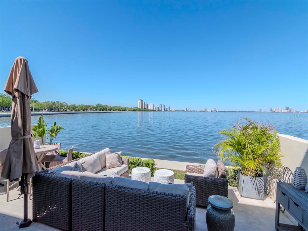 2807 West Hawthorne Road, Unit 11 Tampa, FL 33611 - Photo 43 of 76